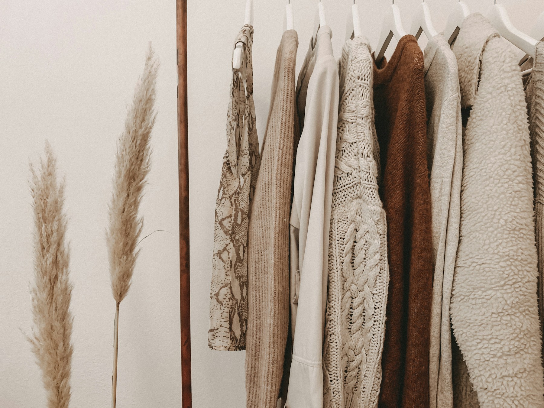 Seasonal apparel styling